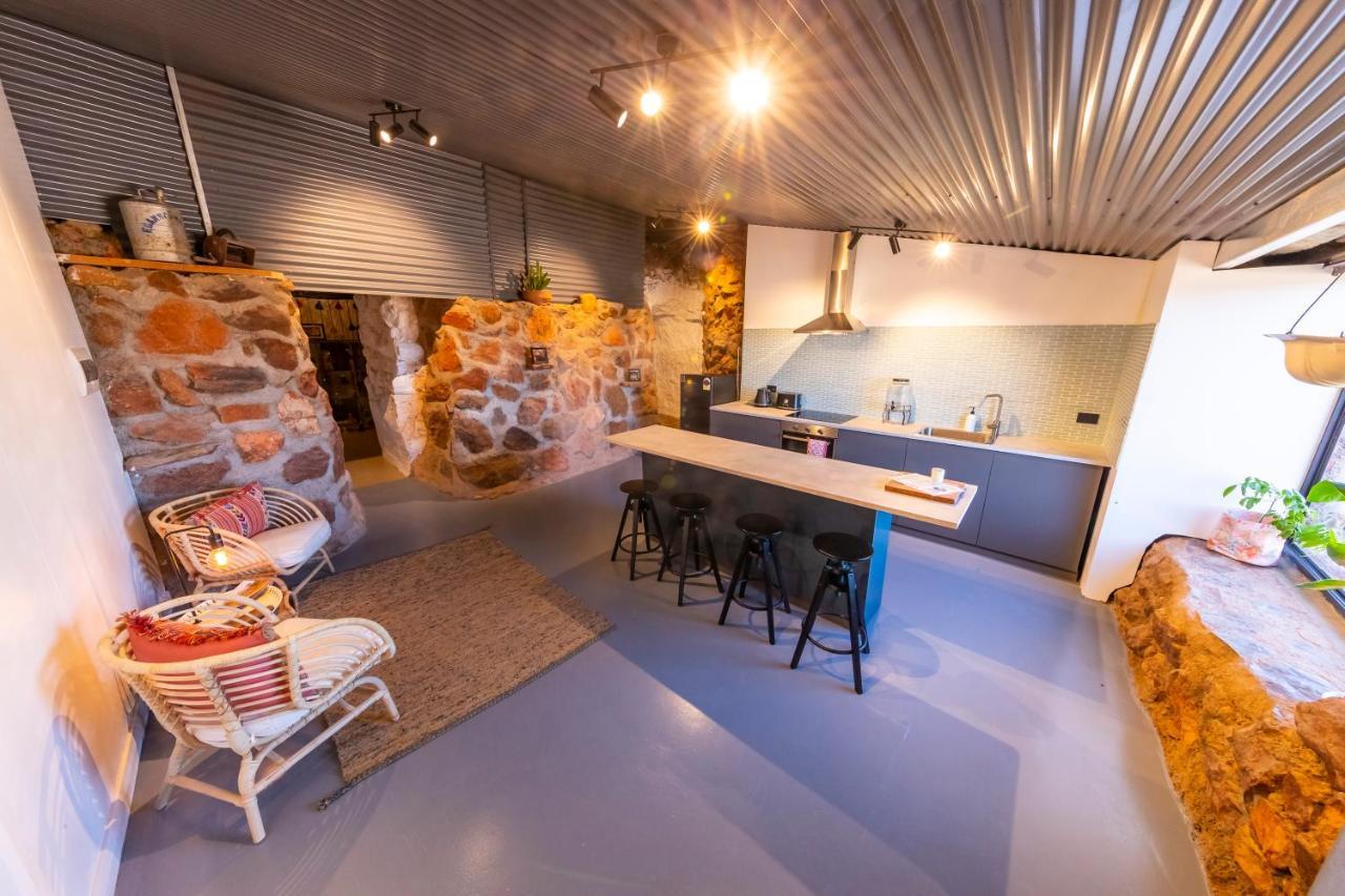 White Cliffs Accommodation -Daybreak Dugout - Unique Cave House Exterior foto