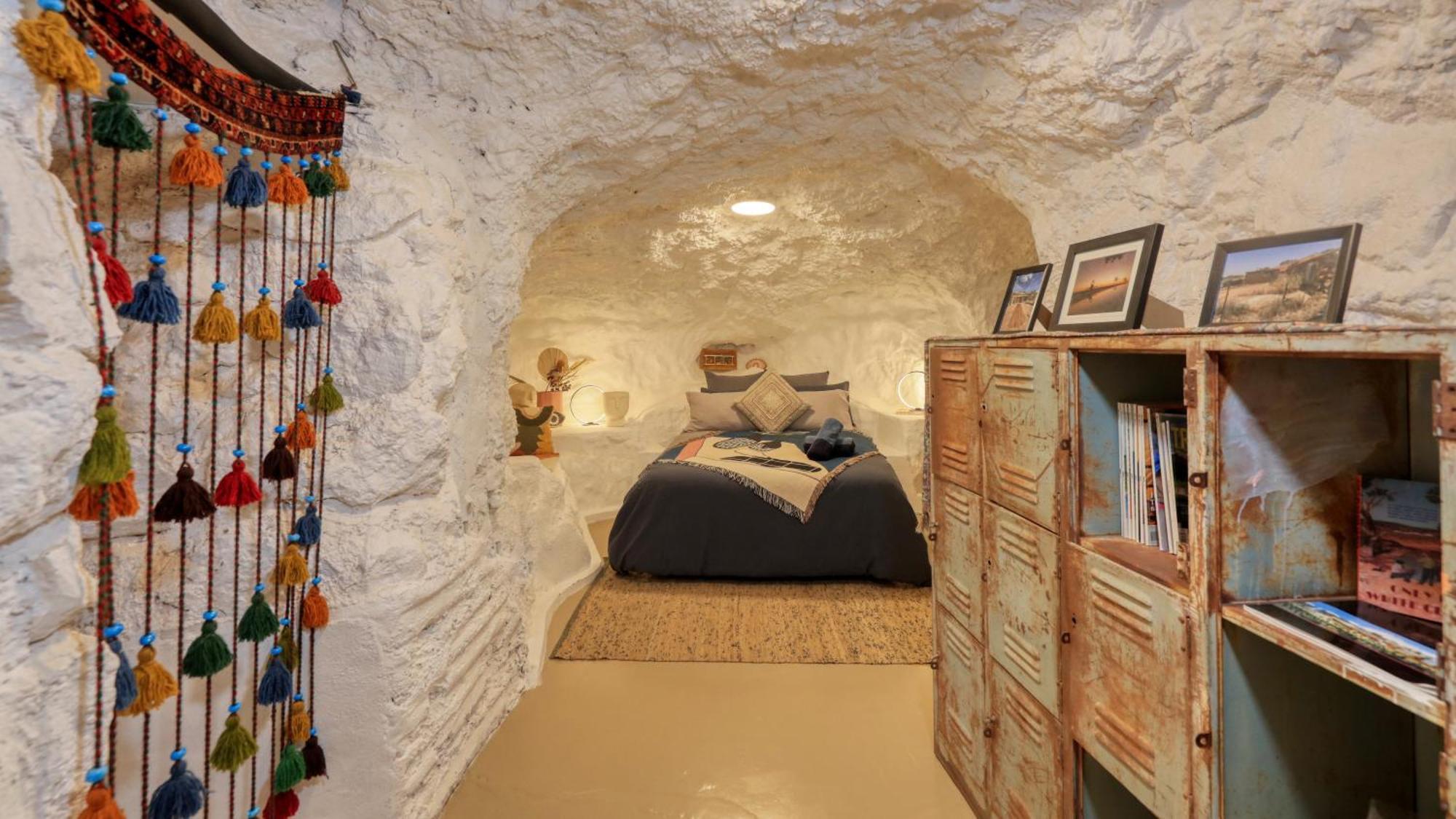 White Cliffs Accommodation -Daybreak Dugout - Unique Cave House Exterior foto